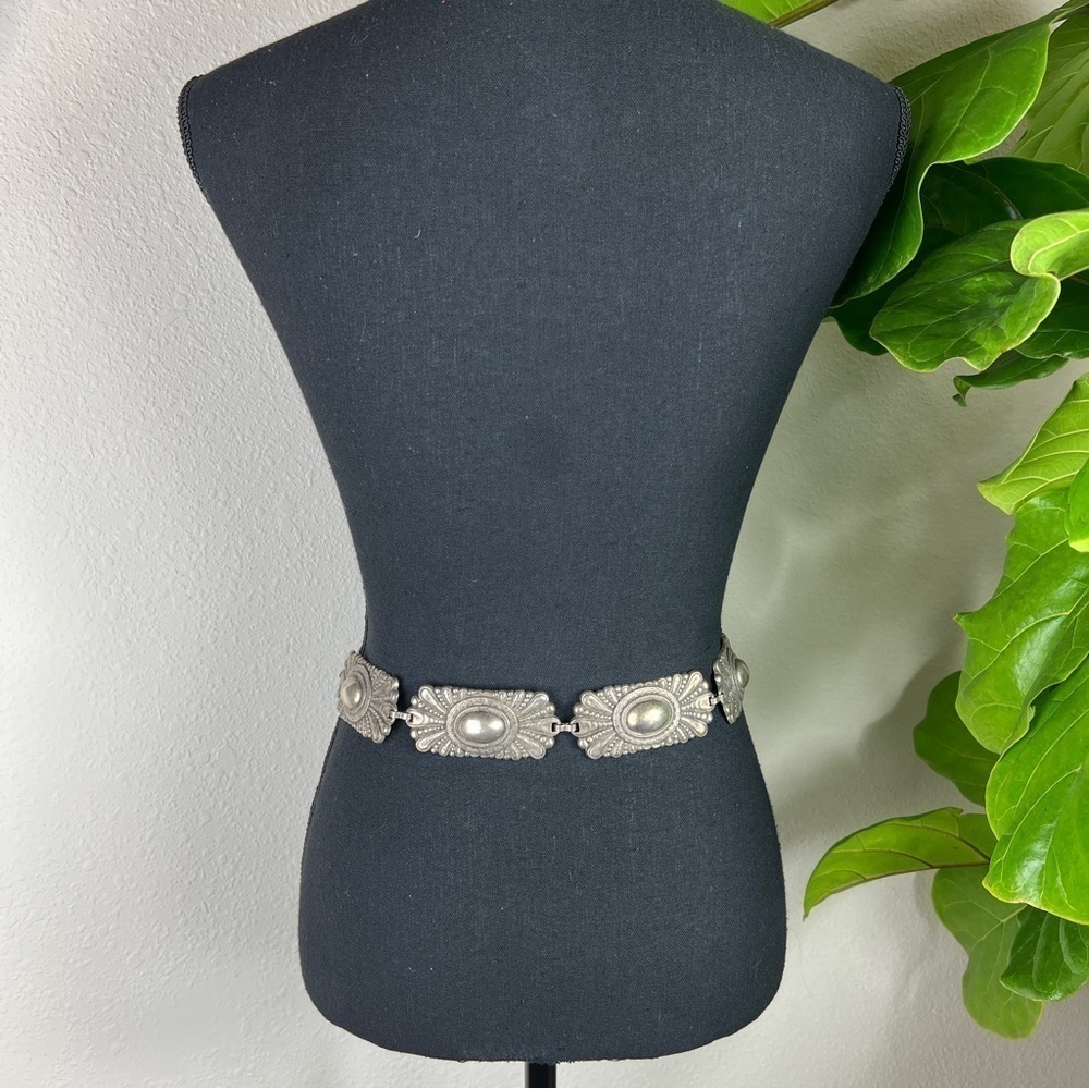 ESCADA Women’s Vintage Designer Silver Tone Concho Chain Link Metal Belt - Picture 6 of 12